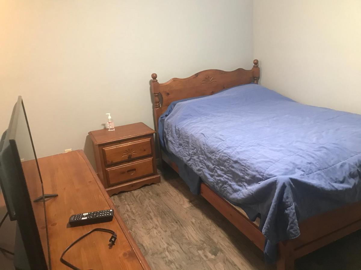 Port Burwell Earthquest Lodge מראה חיצוני תמונה